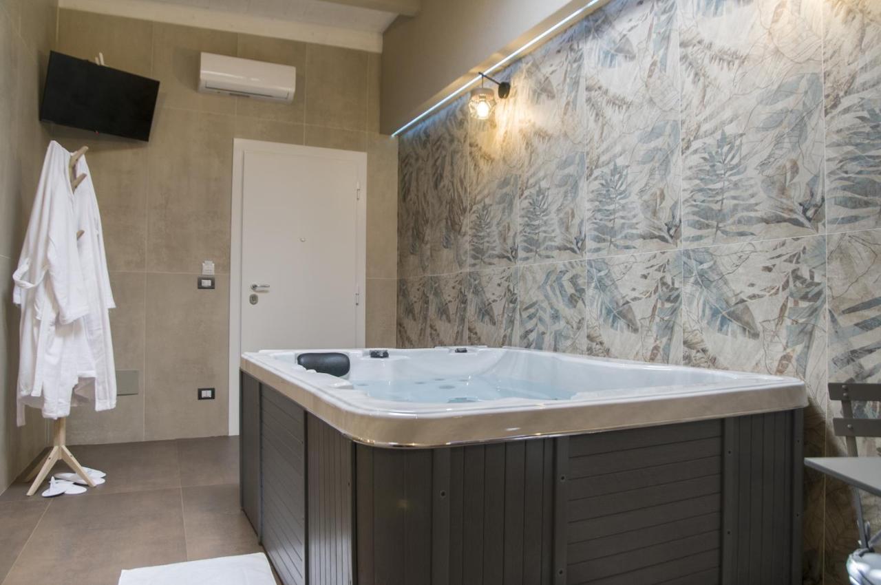 باري Suite 18 Luxury Apartments المظهر الخارجي الصورة